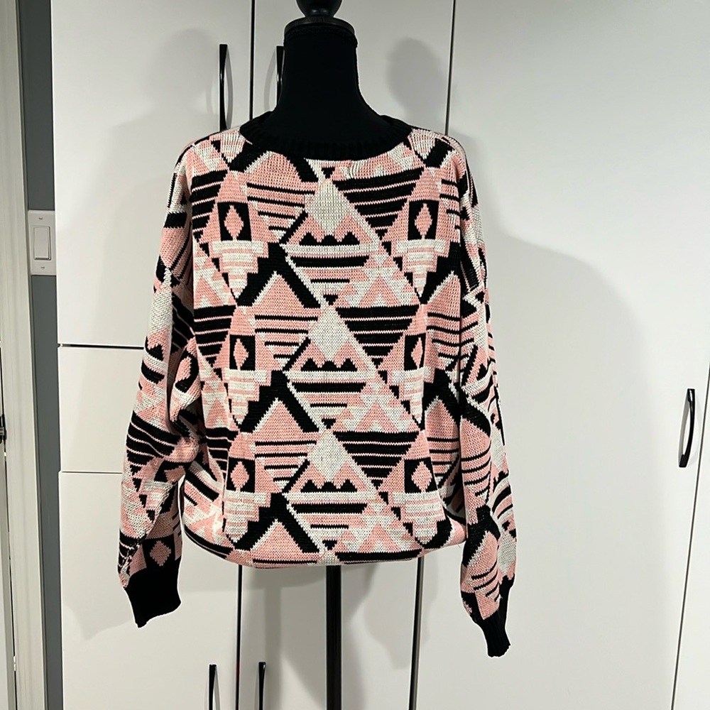 Vintage Van Cort acrylic sweater. . Size L‎